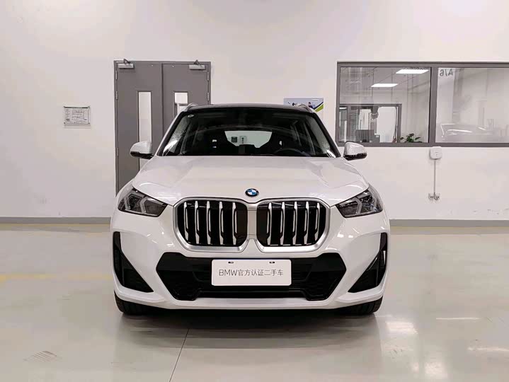 Фото 2 - BMW X1