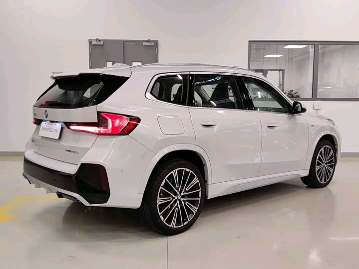 Фото 5 - BMW X1