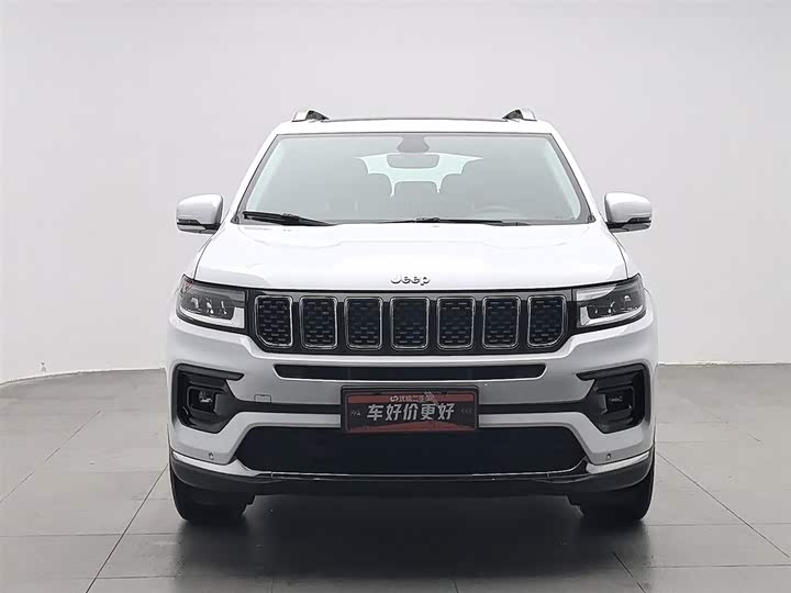 Фото 3 - Jeep Grand Commander