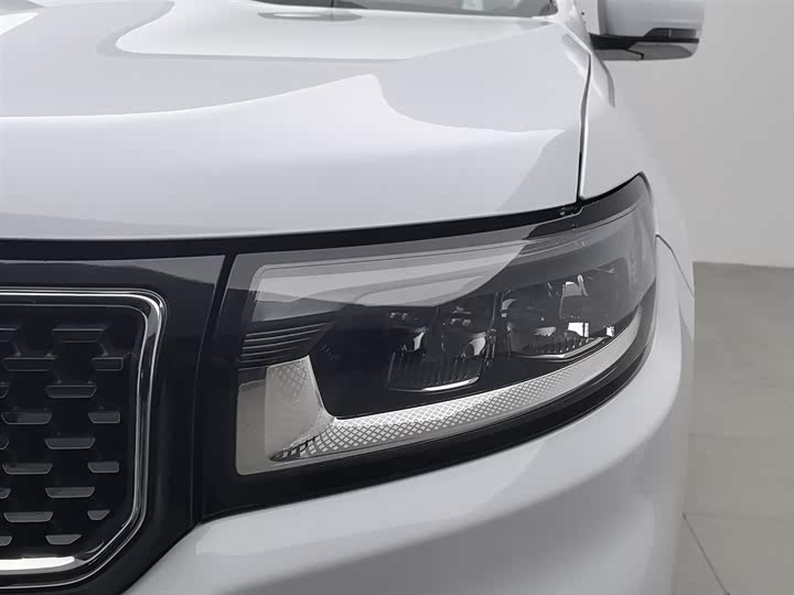 Фото 7 - Jeep Grand Commander