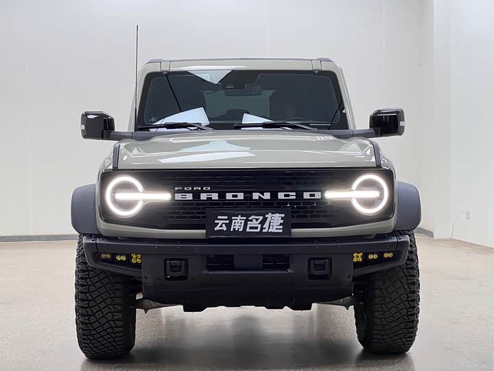 Фото 2 - Ford Bronco