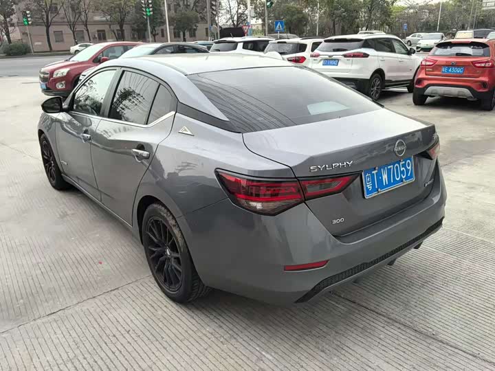 Фото 5 - Nissan Sylphy