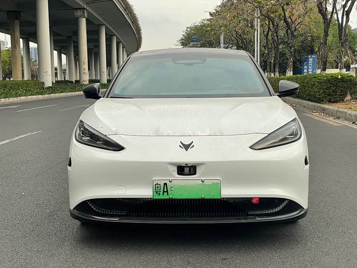 Фото 2 - BAIC Arcfox Alpha S