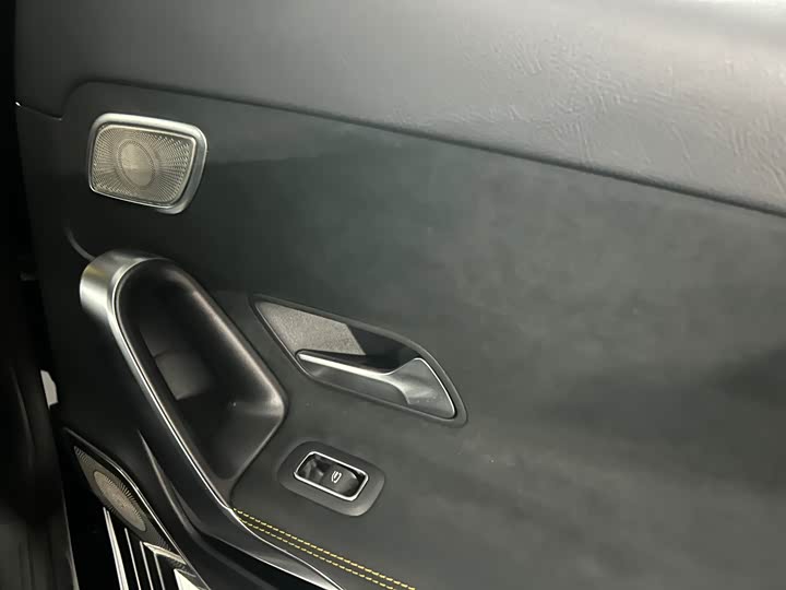 Фото 9 - Mercedes-Benz A-Class AMG