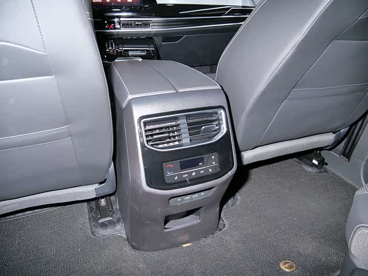 Фото 8 - Volkswagen Talagon