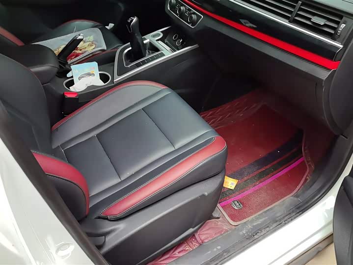 Фото 8 - Dongfeng Forthing T5