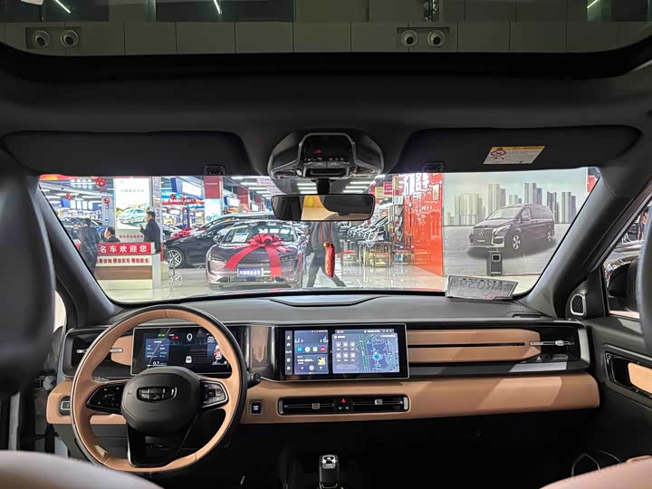 Фото 8 - Geely Icon