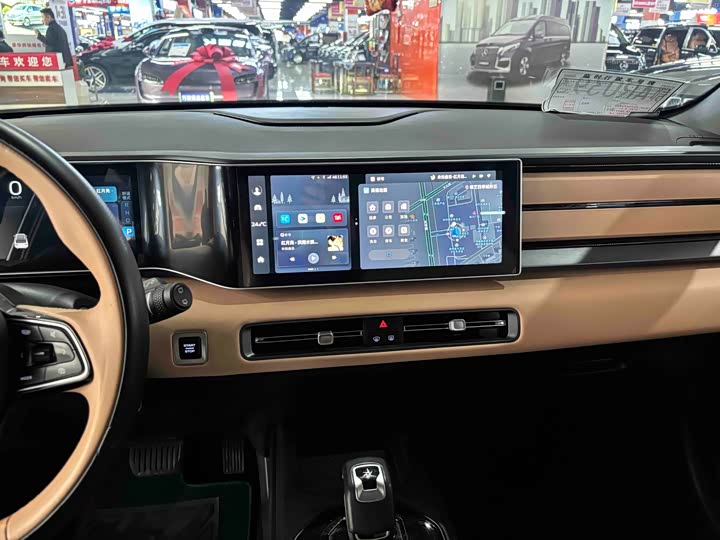 Фото 9 - Geely Icon