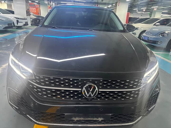 Фото 2 - Volkswagen Passat