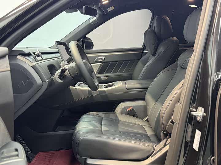 Фото 4 - Nio Onvo L90