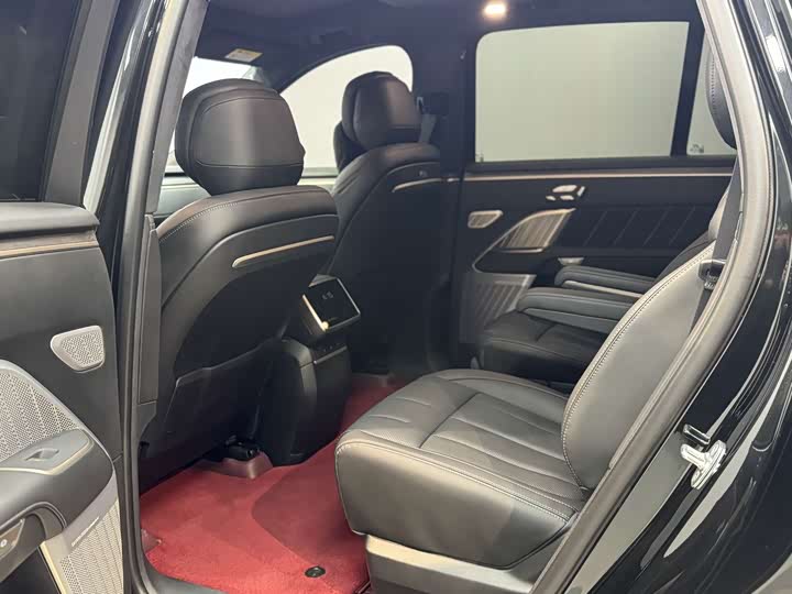 Фото 5 - Nio Onvo L90