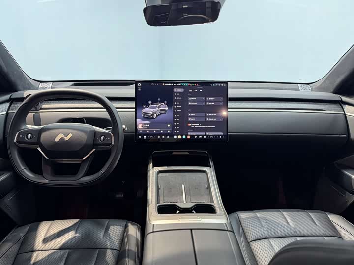 Фото 6 - Nio Onvo L90