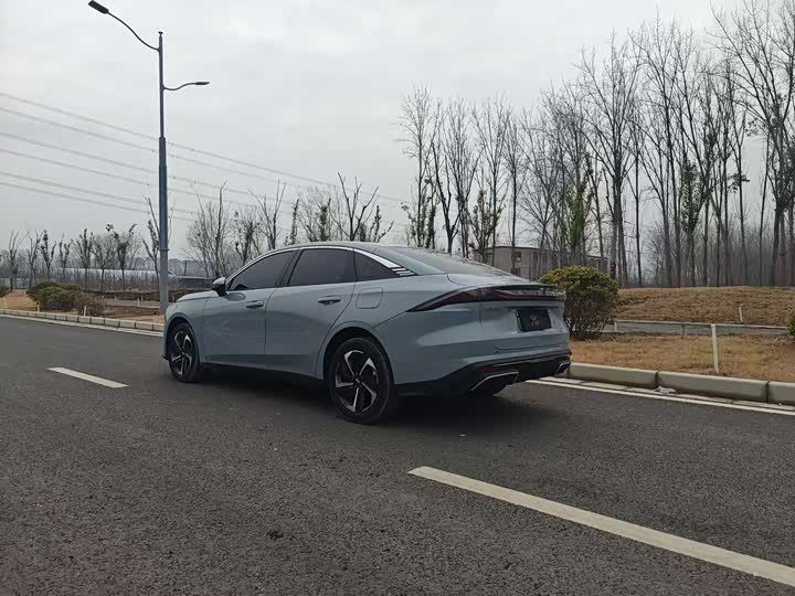 Фото 9 - Geely Galaxy L6