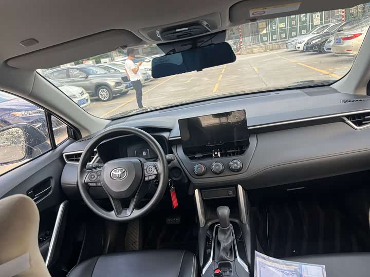 Фото 4 - Toyota Corolla Cross