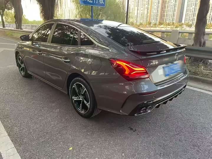 Фото 9 - MG Motor 5 Scorpio