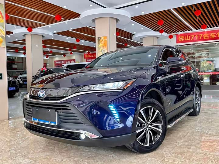 Photo 1 - Toyota Harrier