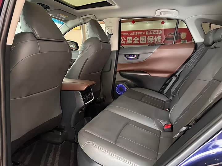 Photo 9 - Toyota Harrier