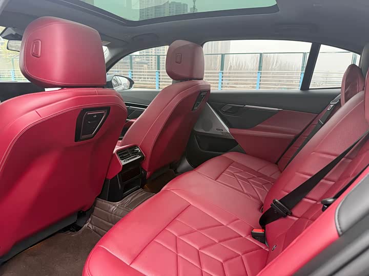 Фото 3 - BMW 5 Series