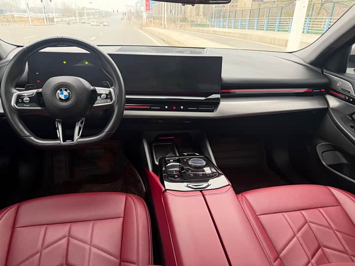 Фото 4 - BMW 5 Series