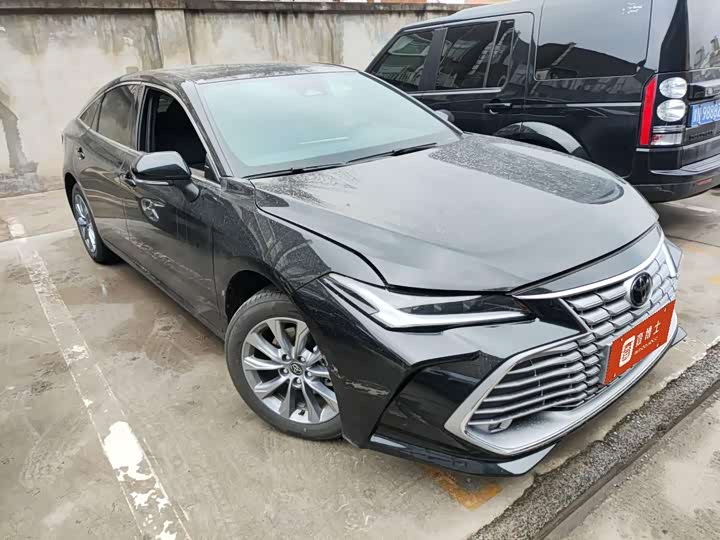 Фото 5 - Toyota Avalon