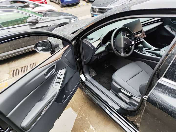 Фото 7 - Toyota Avalon