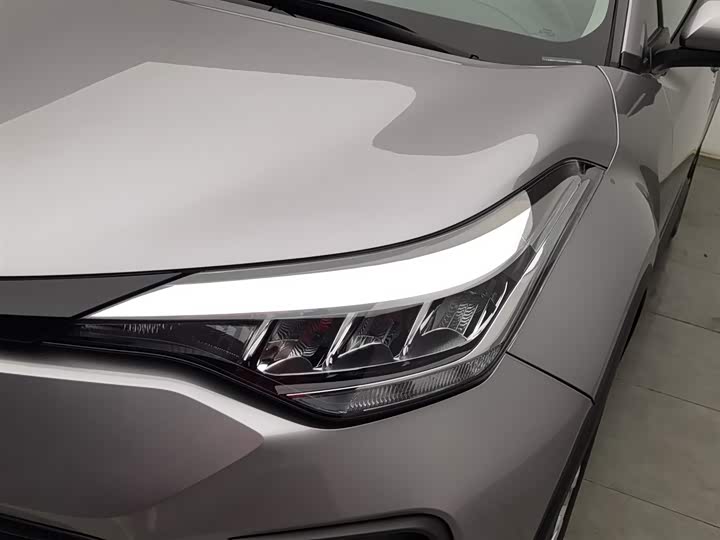 Фото 5 - Toyota Izoa