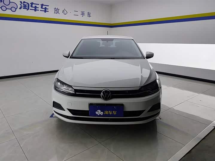 Фото 2 - Volkswagen Polo