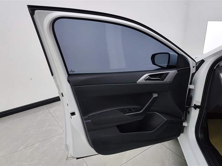 Фото 7 - Volkswagen Polo