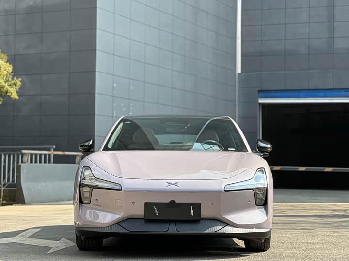 Фото 3 - XPeng Mona M03