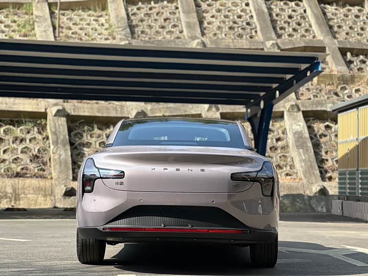 Фото 4 - XPeng Mona M03