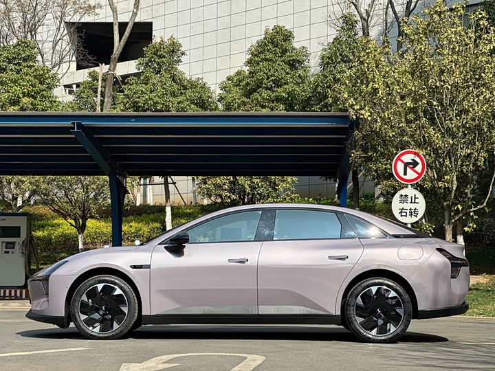 Фото 5 - XPeng Mona M03