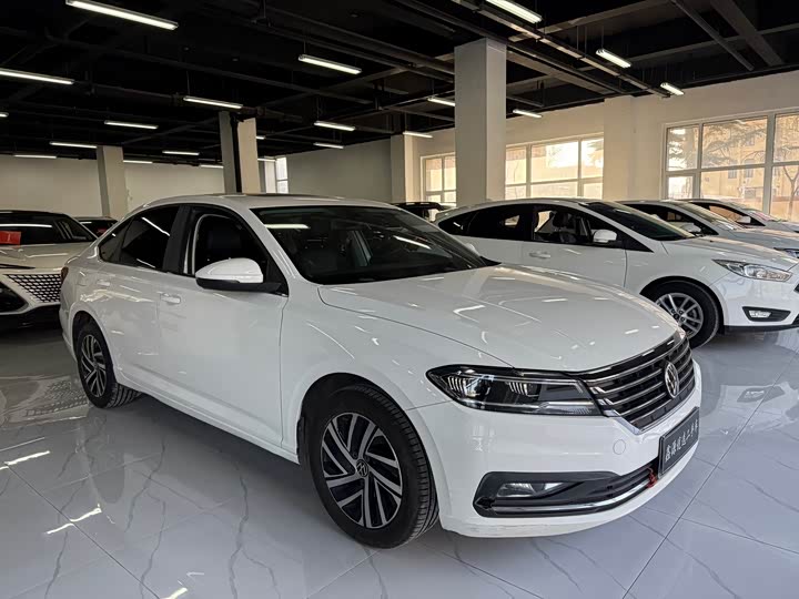 Фото 3 - Volkswagen Lavida