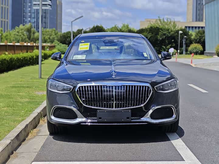Фото 2 - Mercedes-Benz Maybach S-Class