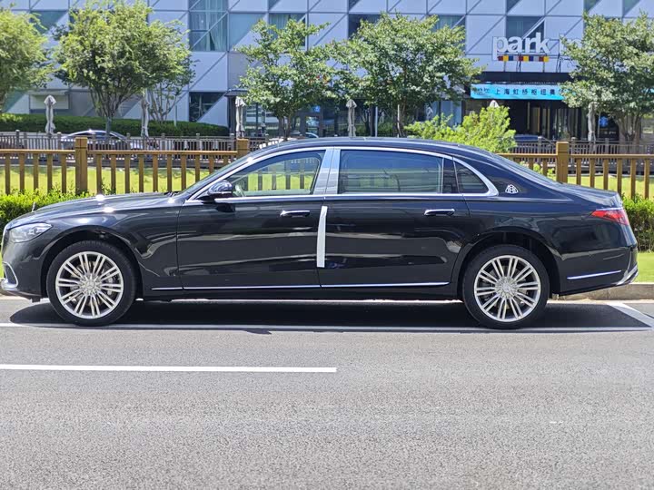 Фото 6 - Mercedes-Benz Maybach S-Class