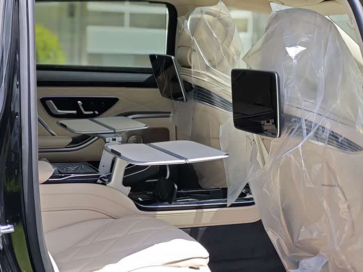 Фото 9 - Mercedes-Benz Maybach S-Class