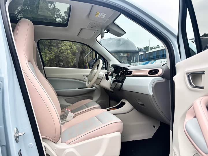 Фото 6 - Leapmotor T03