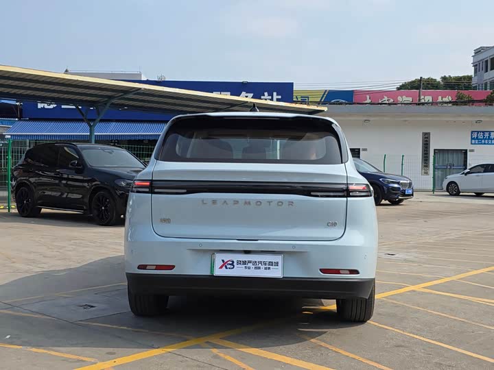 Фото 7 - Leapmotor C10