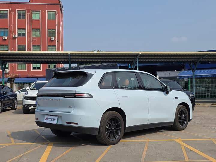 Фото 8 - Leapmotor C10