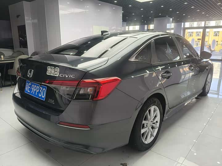 Фото 4 - Honda Civic