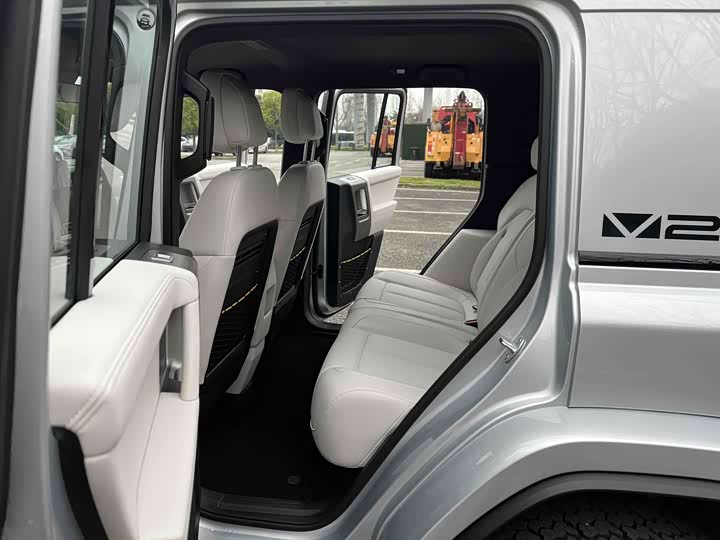 Photo 8 - Chery iCar V23