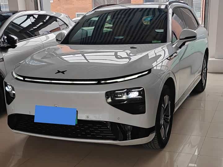 Фото 3 - XPeng G9