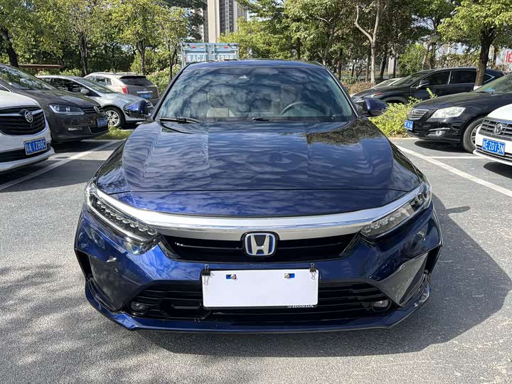 Фото 1 - Honda Inspire