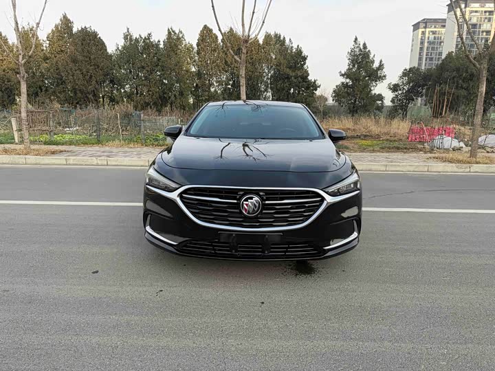 Фото 2 - Buick LaCrosse