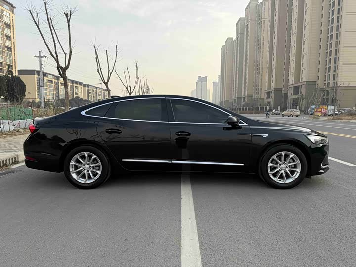 Фото 3 - Buick LaCrosse