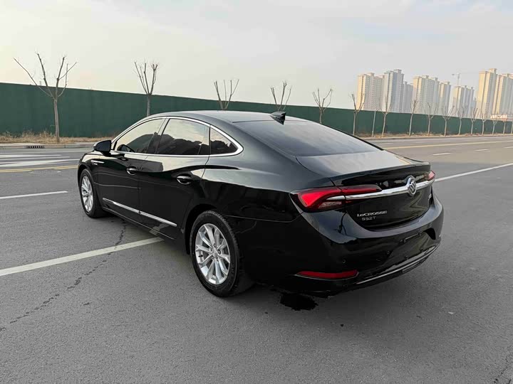 Фото 9 - Buick LaCrosse