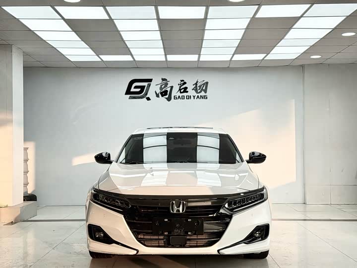 Фото 2 - Honda Accord