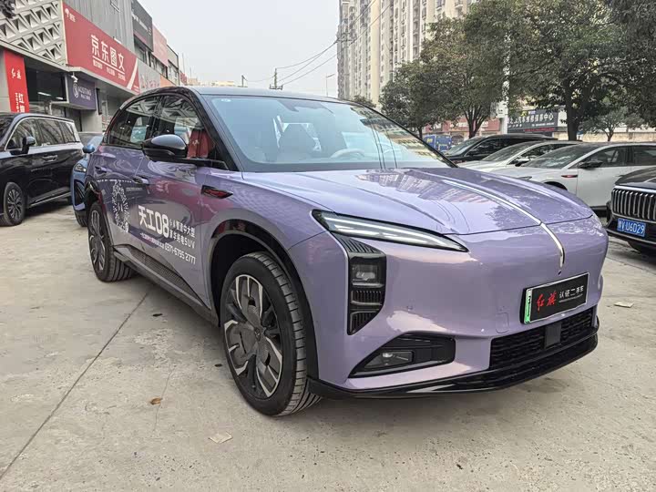 Фото 2 - Hongqi EHS7 (Tiangong 08)