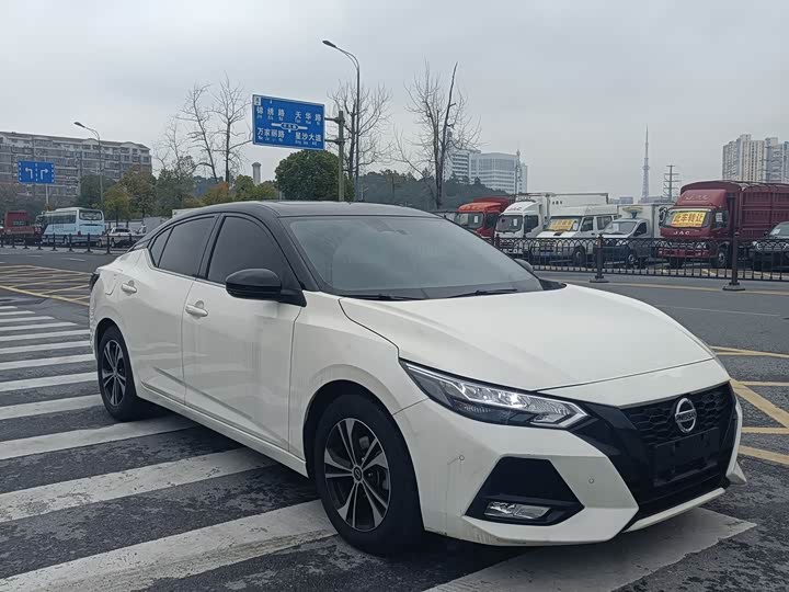 Фото 3 - Nissan Sylphy