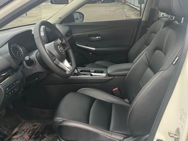 Фото 4 - Nissan Sylphy