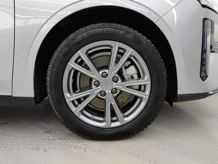 Фото 6 - Geely Galaxy L6